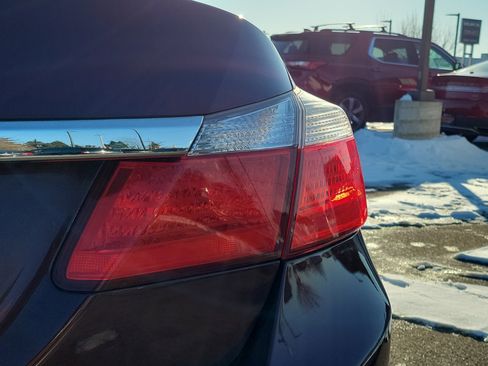 Used 2015 Honda Accord EX image 8