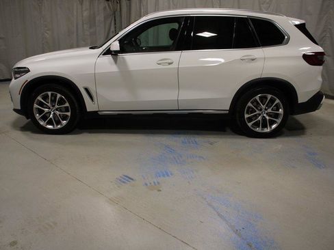 Used 2022 BMW X5 xDrive40i w/ Premium Package image 5
