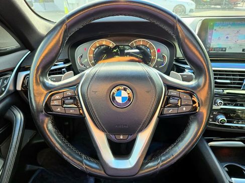 Used 2017 BMW 540i xDrive image 32