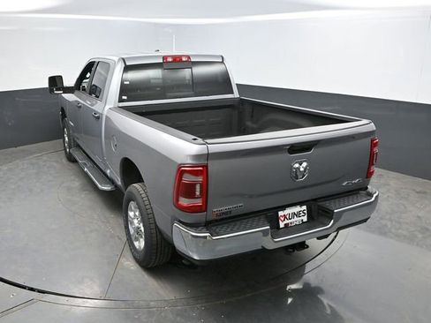 Used 2024 RAM 2500 Big Horn w/ Safety Group AWD/4WD image 46