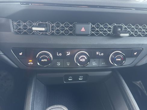 Used 2023 Honda Accord EX image 32