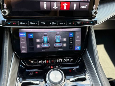 Used 2024 Jeep Grand Wagoneer L Series II w/ Quick Order Packagew 28T AWD/4WD image 9