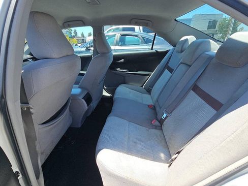 Used 2012 Toyota Camry LE FWD image 12