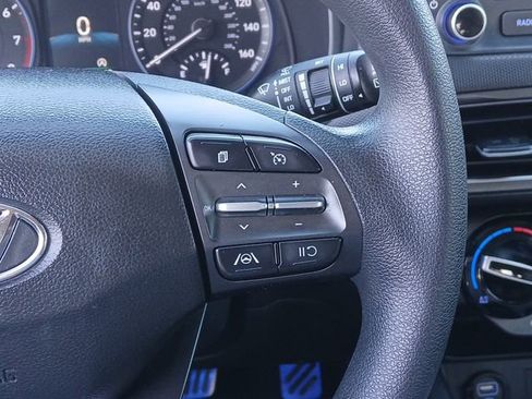 Used 2022 Hyundai Kona SEL image 11