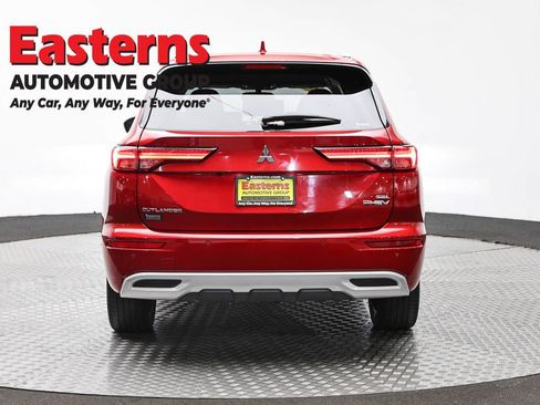 Used 2023 Mitsubishi Outlander SEL AWD/4WD image 6