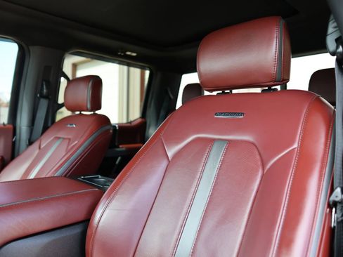 Used 2021 Ford F350 Platinum w/ Tremor Off-Road Package image 36