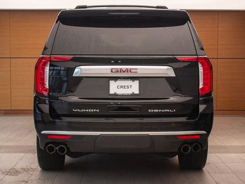 Used 2022 GMC Yukon XL Denali w/ Denali Premium Package image 7