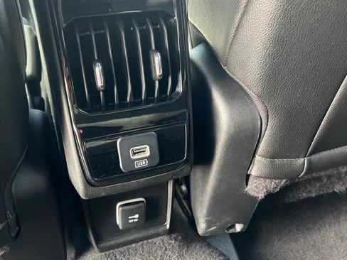 Used 2024 Jeep Compass Limited AWD/4WD image 20