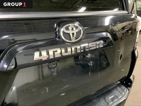 Certified 2018 Toyota 4Runner SR5 image 9