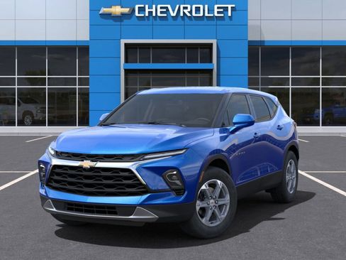 New 2025 Chevrolet Blazer LT image 7
