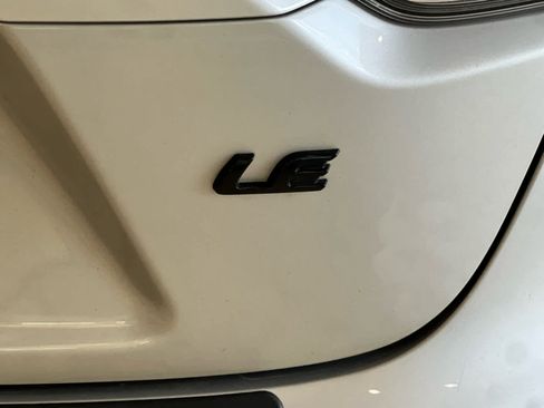 Used 2025 Toyota Corolla LE FWD image 7