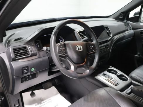 Used 2023 Honda Passport EX-L image 16