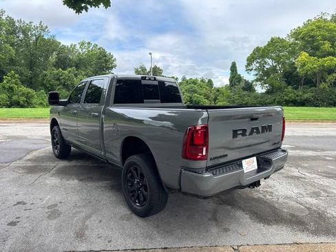 Used 2025 RAM 2500 Laramie AWD/4WD image 5