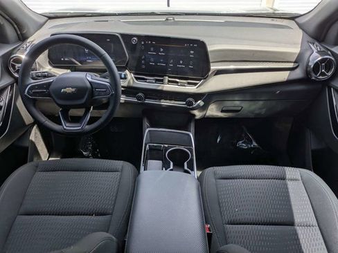 Used 2025 Chevrolet Equinox LT FWD image 15