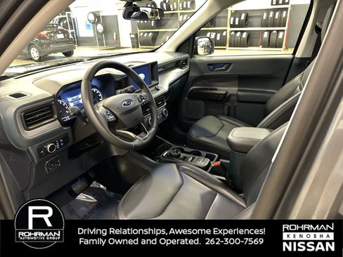 Used 2024 Ford Maverick Lariat w/ Black Appearance Package image 5