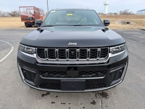 New 2026 Jeep Grand Cherokee Limited image 2