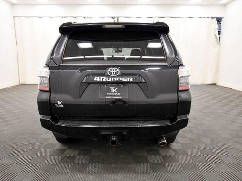 Used 2019 Toyota 4Runner SR5 AWD/4WD image 6