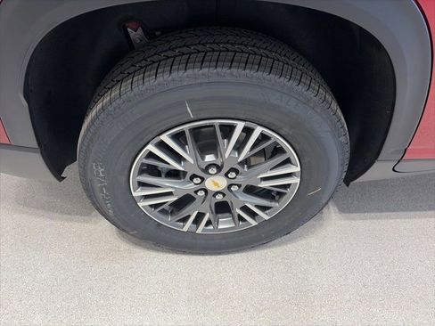 New 2026 Chevrolet Traverse LT w/ Driver Confidence Package image 7