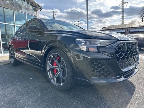 New 2025 Audi RS Q8 performance image 7