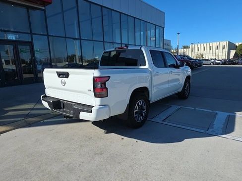 Used 2024 Nissan Frontier SL w/ Technology Package image 4