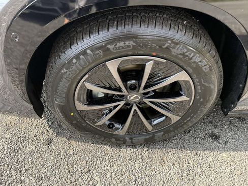 New 2026 Lexus RZ 450e Premium image 7