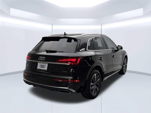 Used 2023 Audi Q5 2.0T Premium w/ Convenience Package AWD/4WD image 9