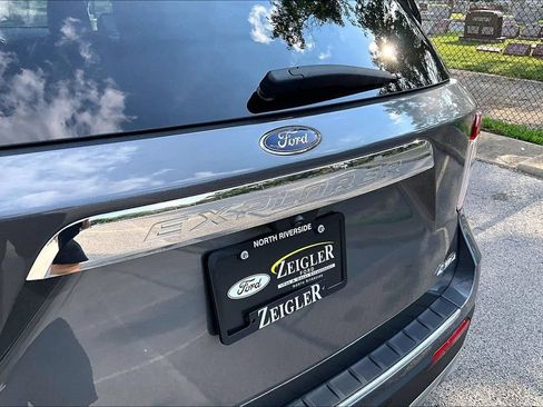 Certified 2023 Ford Explorer Limited w/ Limited Technology Package AWD/4WD image 8