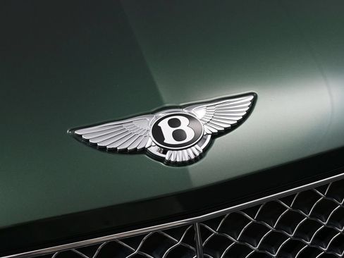 Certified 2022 Bentley Bentayga AWD/4WD image 13