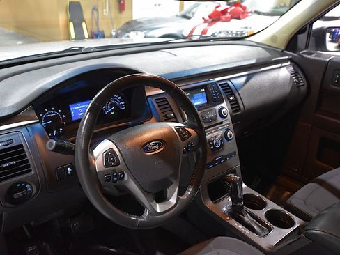 Used 2018 Ford Flex SE FWD image 10