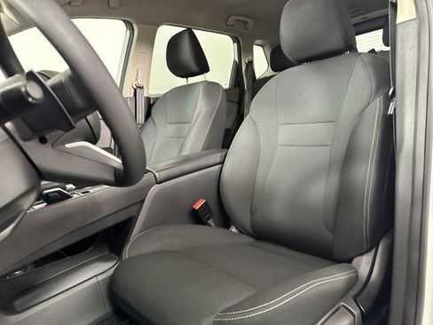 Used 2023 Nissan Rogue S FWD image 19