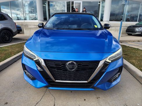 Used 2023 Nissan Sentra SR w/ SR Premium Package image 2