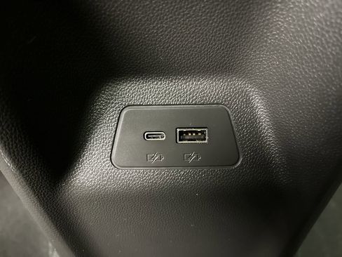 Certified 2024 Buick Envision Sport Touring image 14