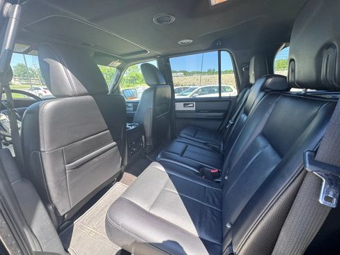 Used 2016 Ford Expedition Limited w/ Equipment Group 301A AWD/4WD image 23