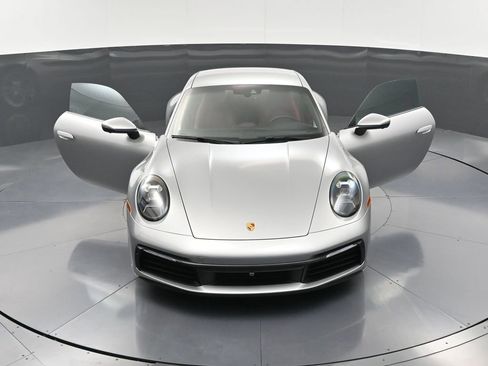 Certified 2024 Porsche 911 Carrera image 31