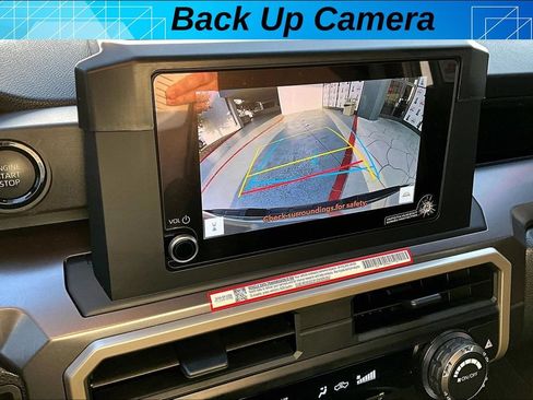 Certified 2026 Toyota Tacoma SR5 AWD/4WD image 16