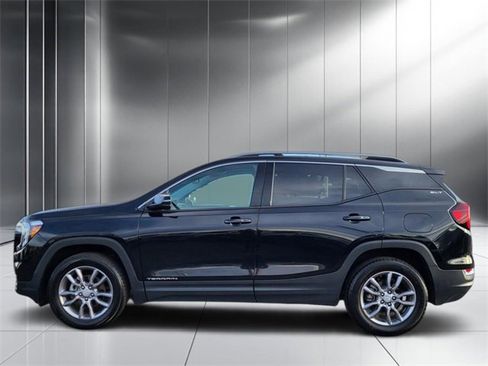 Used 2024 GMC Terrain SLT image 6