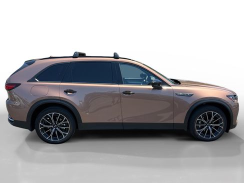 Certified 2025 MAZDA CX-70 Plug-In Hybrid w/ Premium Plus AWD/4WD image 6