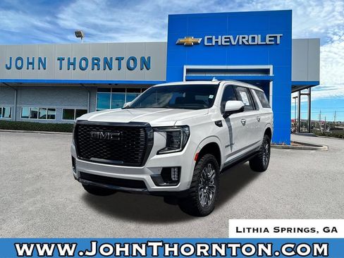 Used 2023 GMC Yukon XL Denali Ultimate AWD/4WD image 1