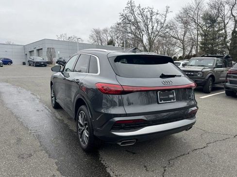 Certified 2025 Audi Q5 2.0T Premium Plus w/ Premium Plus image 7