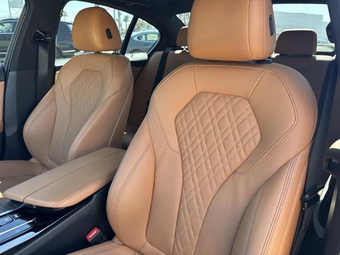 Used 2023 BMW 530i w/ Convenience Package image 21