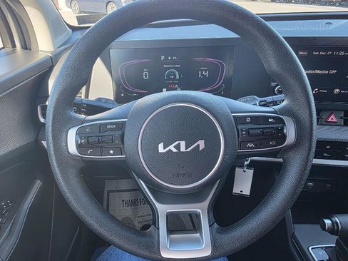 Used 2024 Kia Sportage LX image 15