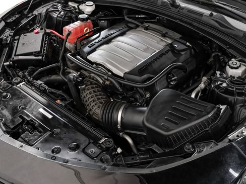 Used 2018 Chevrolet Camaro SS image 55
