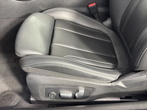 Used 2024 BMW M440i Coupe w/ Premium Package RWD image 16
