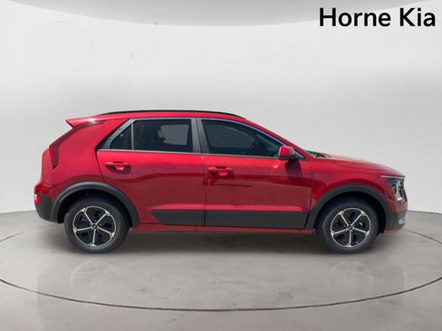 New 2026 Kia Niro LX FWD image 3