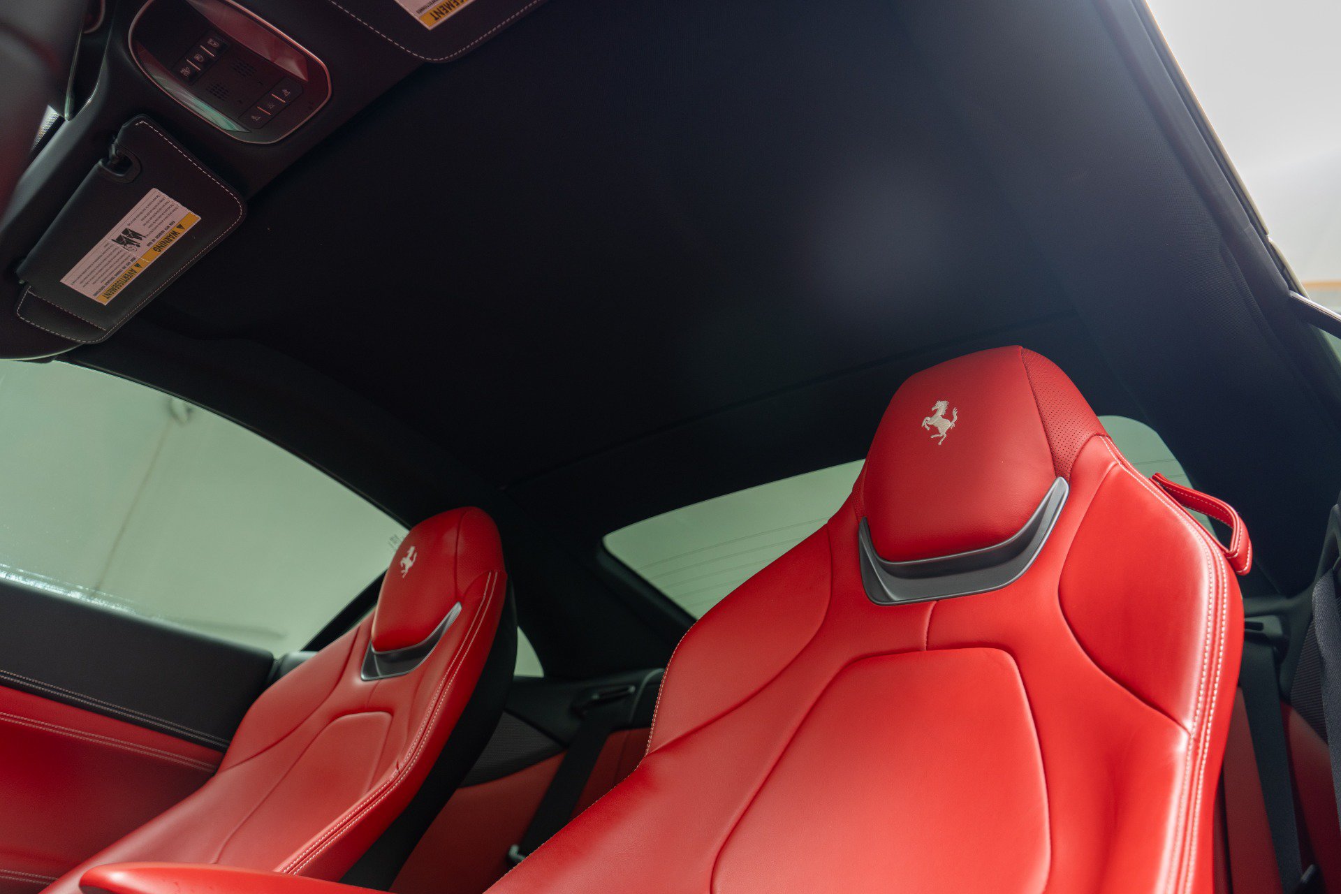 Used 2019 Ferrari Portofino RWD image 40