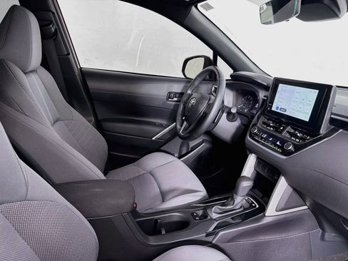 Used 2024 Toyota Corolla Cross AWD Hybrid image 35