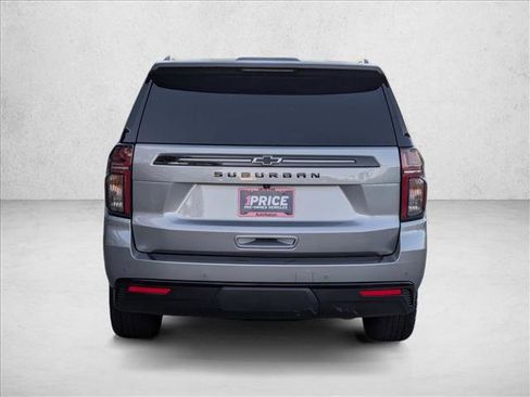 Used 2024 Chevrolet Suburban Z71 w/ Z71 Off-Road Package image 7