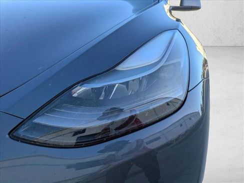 Used 2023 Tesla Model Y Long Range image 9