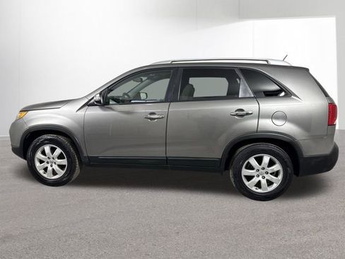 Used 2013 Kia Sorento LX w/ Convenience Pkg image 28