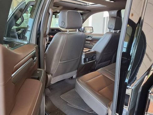 Used 2025 GMC Sierra 1500 Denali w/ Denali Reserve Package AWD/4WD image 18